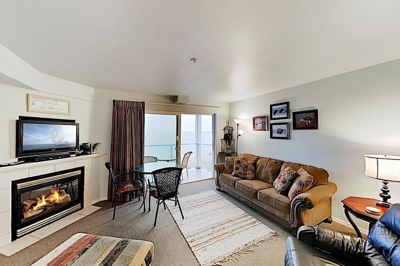 Waters Edge Apartment Salishan Beach Cameră foto