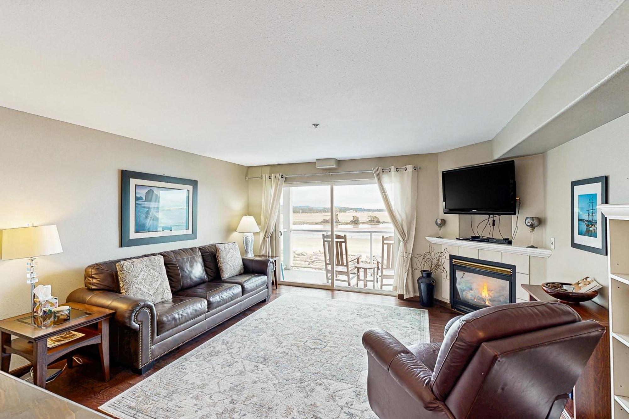 Waters Edge Apartment Salishan Beach Cameră foto